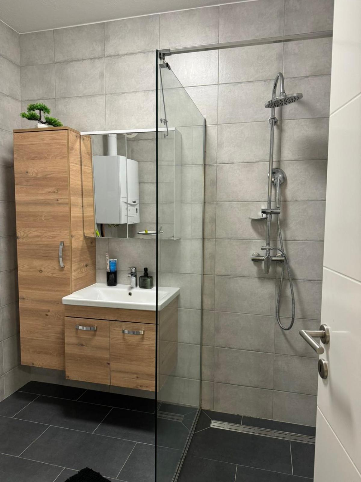 Level Up -Self Check In Apartment Osijek Ngoại thất bức ảnh
